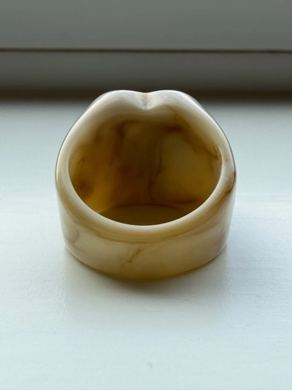 Chunky Resin Cocktail Heart Ring With Green Faceted Cubic Zirconia Gem - Size 7